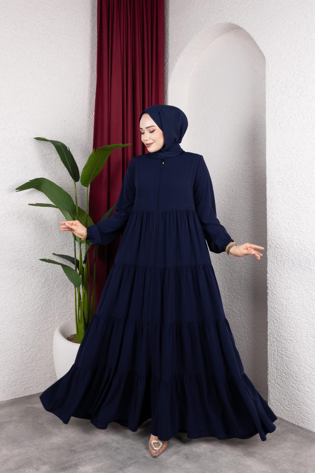 Fırfır Detaylı Modern Elbise / Ferace