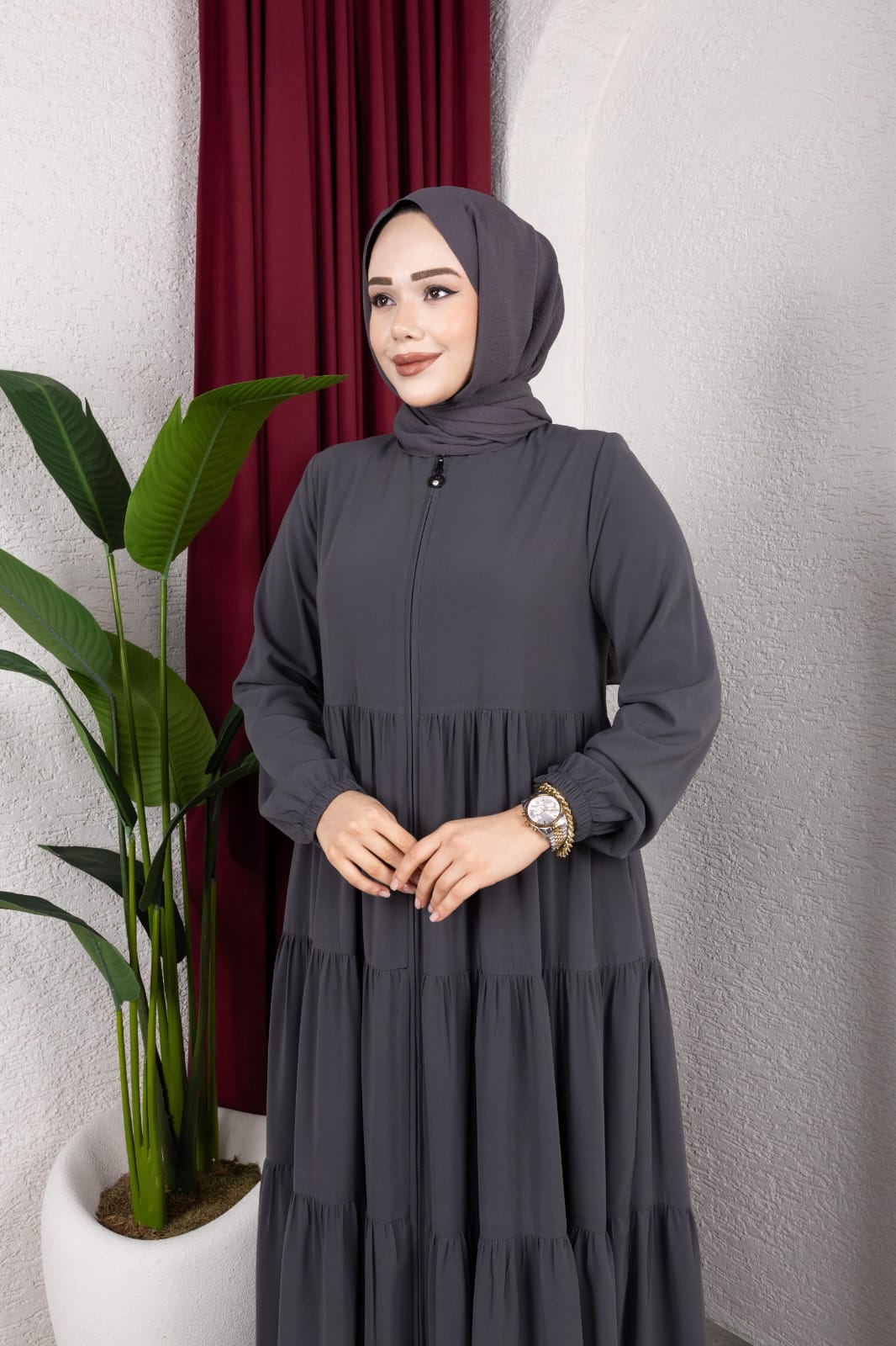 Fırfır Detaylı Modern Elbise / Ferace
