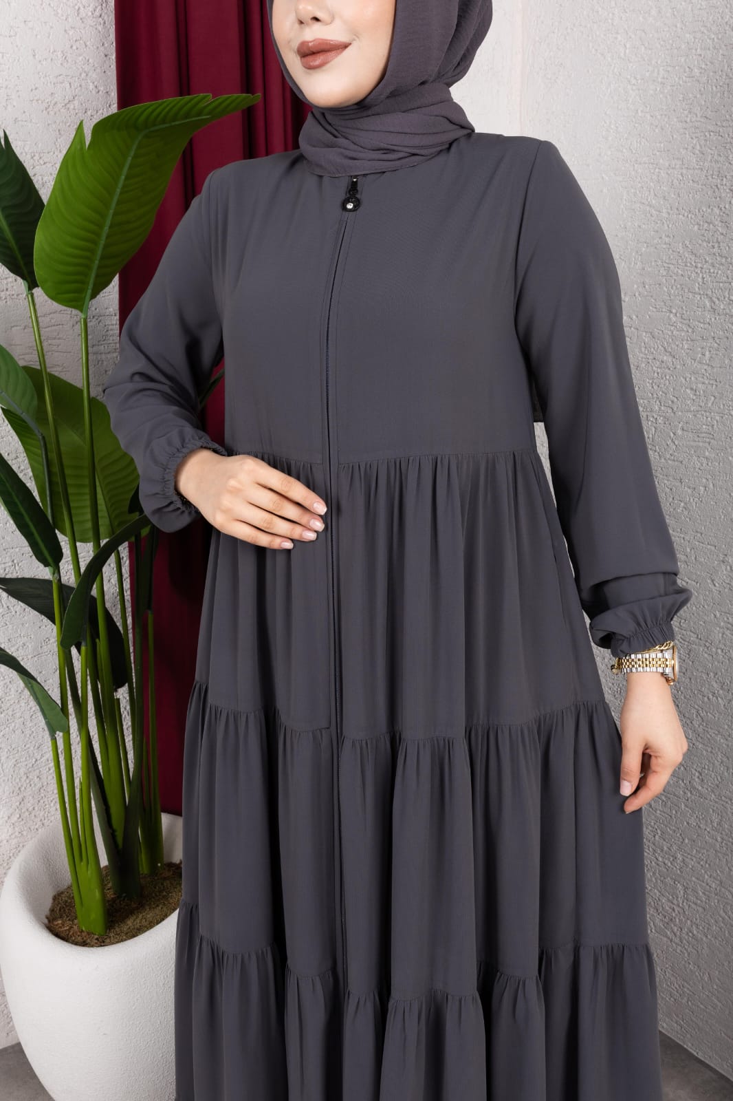 Fırfır Detaylı Modern Elbise / Ferace