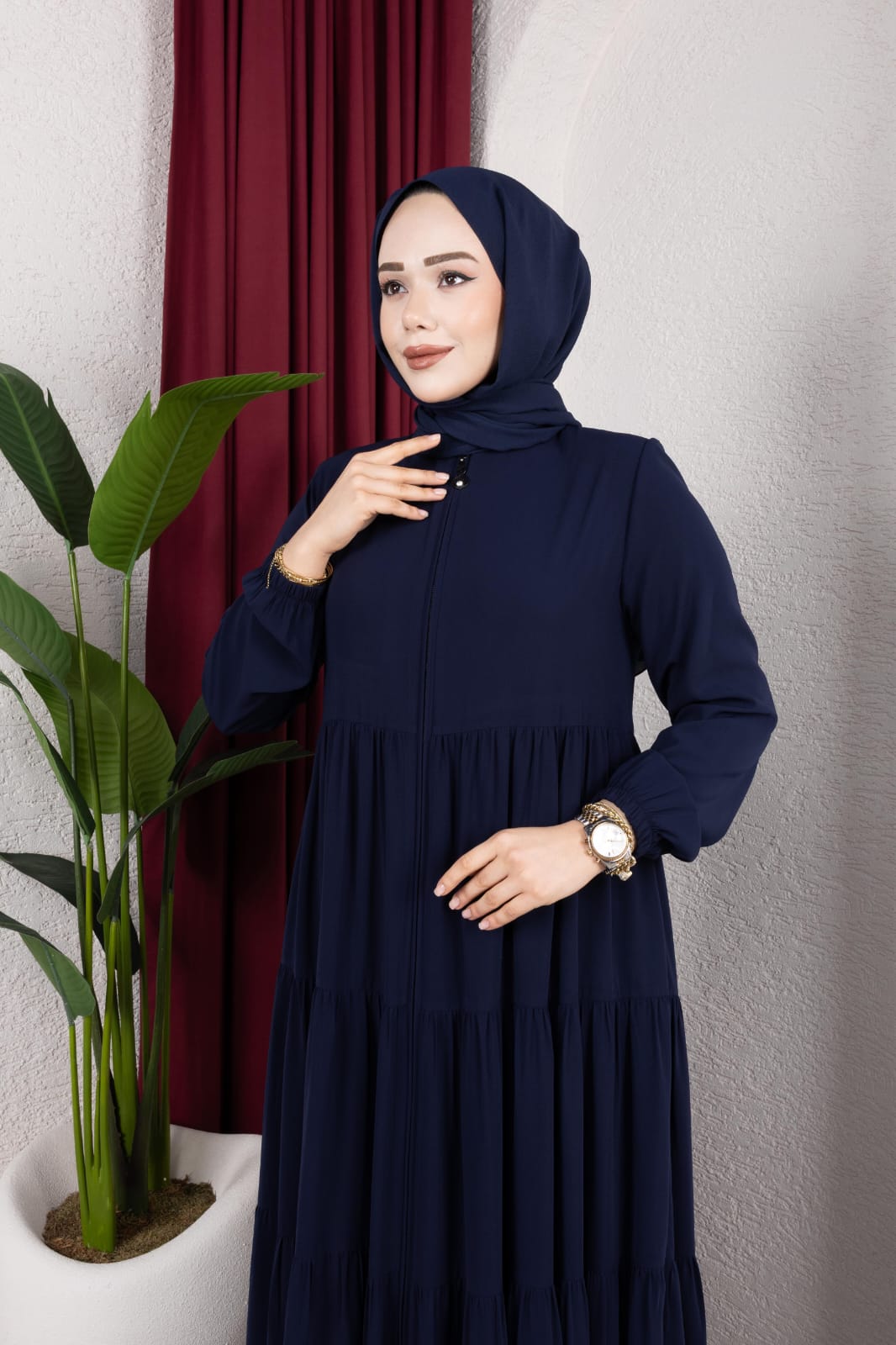 Fırfır Detaylı Modern Elbise / Ferace