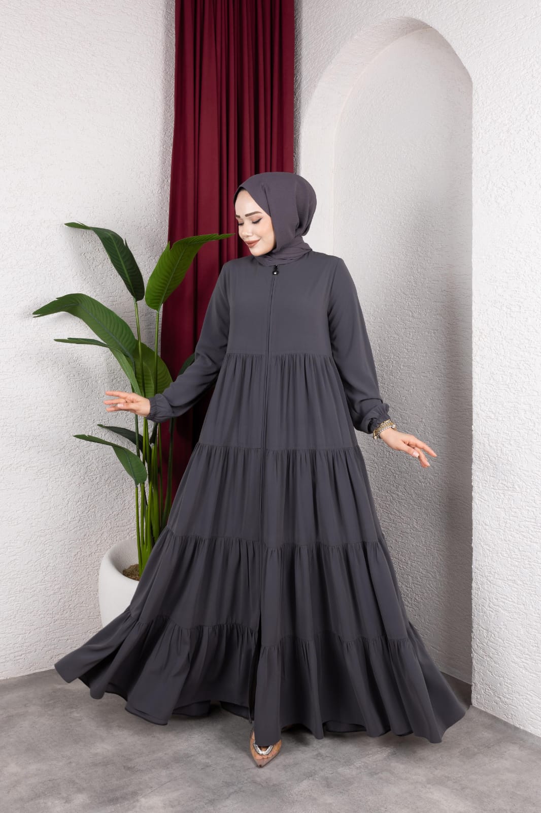 Fırfır Detaylı Modern Elbise / Ferace