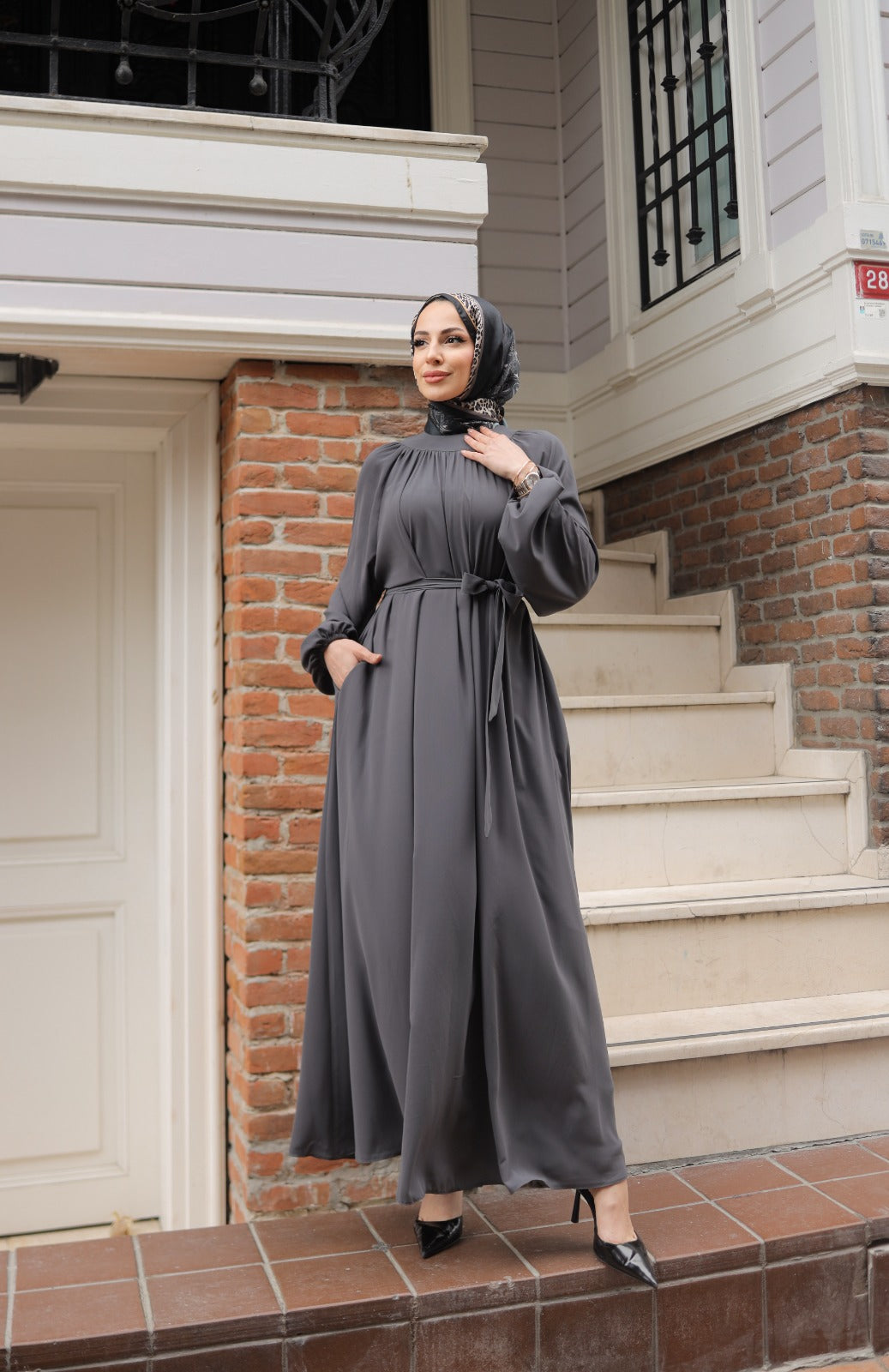 Aura Büzgü Yakalı Ve Kuşaklı Premium Maxidress
