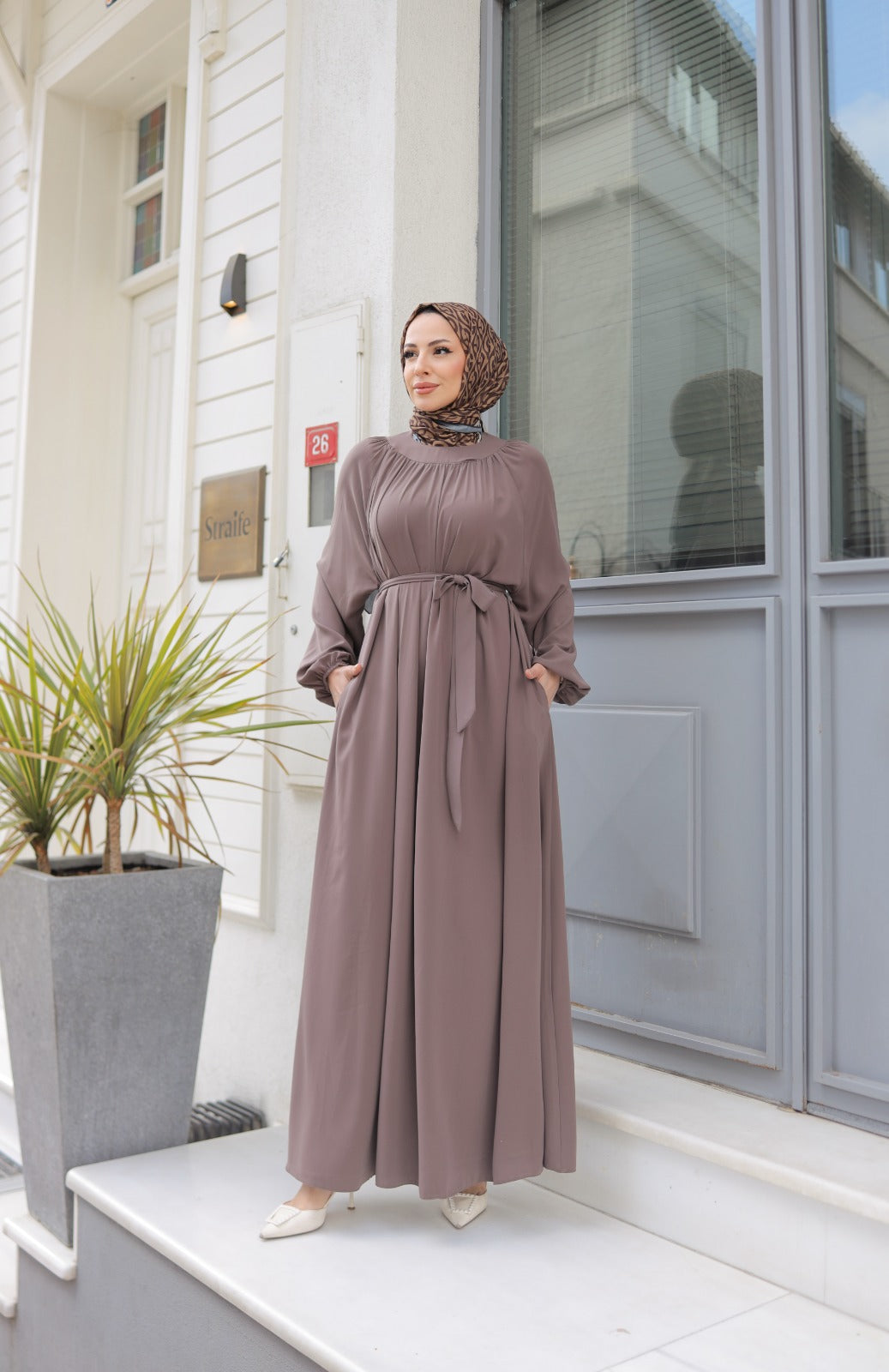 Aura Büzgü Yakalı Ve Kuşaklı Premium Maxidress